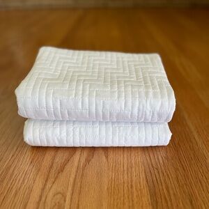 Quilted Pillow Sham. White. King Size